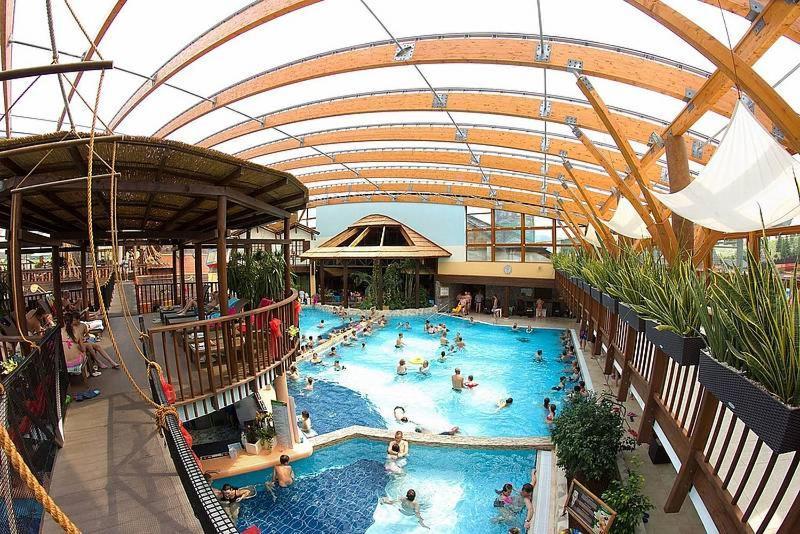 Apartmany Holiday Tatralandia Liptovský Mikuláš エクステリア 写真